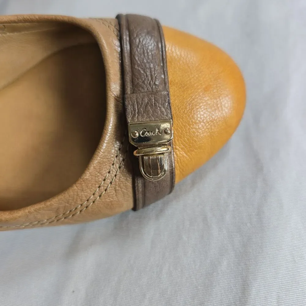 Coach Delphine Tan & Mustard Toe Leather Slip On Ballet Flats US 6 B Turn Lock